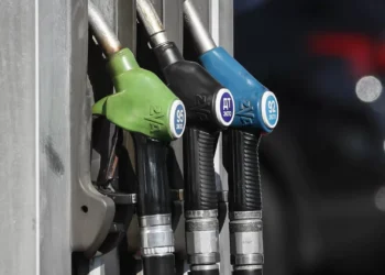 Preços dos combustíveis: Gasóleo desce, gasolina sobe