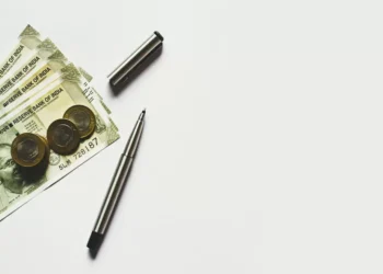 “Economia: Desafios, Oportunidades e Experiências no Brasil”