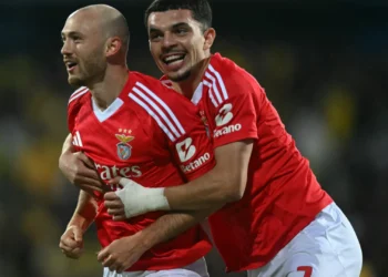 EM DIRETO: Benfica sorri no Estoril antes do Sporting-Gil Vicente