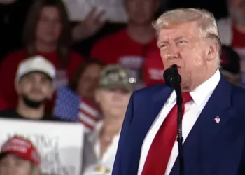 Brasil abre 71 mil vagas de emprego em março, pior resultado desde 2020