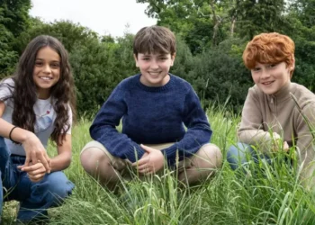 Nova série de ‘Harry Potter’ revela atores que interpretarão trio protagonista