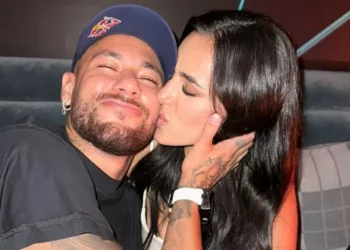 Bruna Biancardi revela que é casada com Neymar