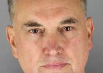 Suspeito de matar congressista dos EUA pode ser condenado a pena de morte