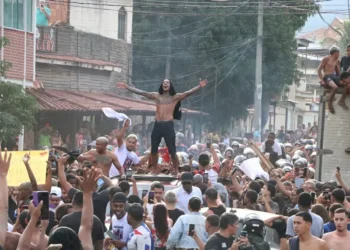 Após prisão, MC Poze do Rodo lança clipe e pede fim de ‘perseguição’; assista