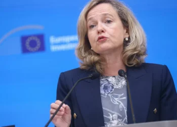 Países da UE aprovam financiamento recorde de 100 mil milhões no Banco Europeu de Investimento