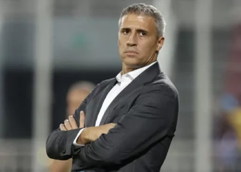 Crespo desembarca no Brasil e celebra retorno ao São Paulo: ‘Temos ainda uma linda história’