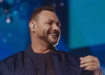 Lenno Ferreira, vocalista da banda Desejo de Menina, tem prisão preventiva revogada pela Justiça de Pernambuco