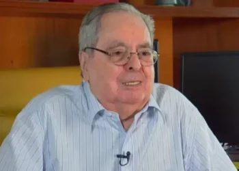 Benedito Ruy Barbosa, autor de ‘Pantanal’ e ‘Rei do Gado’, está internado na UTI