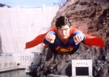 Superman é eleito o melhor filme de super-heróis pela Esquire