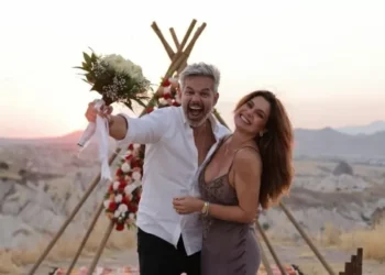 Otaviano Costa e Flávia Alessandra renovam votos na Capadócia