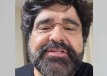 Fabiano Menotti sobrevive a capotamento de carro e tranquiliza fãs: ‘Livramento’