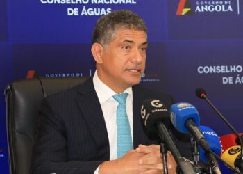 João Baptista Borges destaca o papel das mulheres no setor energético de Angola