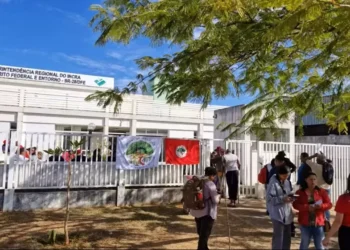 MST invade prédios do Incra em 22 Estados