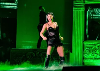 Lady Gaga em Copacabana: análise contesta público de 2,1 milhões e diz que show teve 660 mil