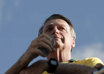 Bolsonaro nega incumprimento de medidas cautelares impostas pelo Supremo