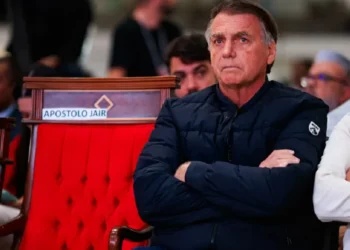 Bolsonaro contesta decisão de Moraes e aguarda parecer da defesa: ‘Não está claro o que posso ou não posso falar’