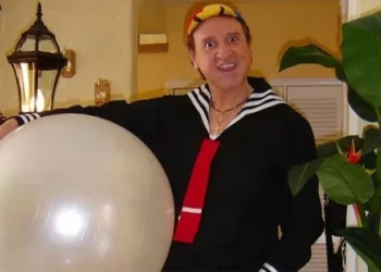 Carlos Villagrán, o eterno Quico, reaparece em show em circo no Peru; veja repercussão
