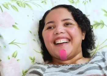 Saiba quem é Amanda Wanessa, cantora gospel que está em estado vegetativo e cujo pai foi agredido