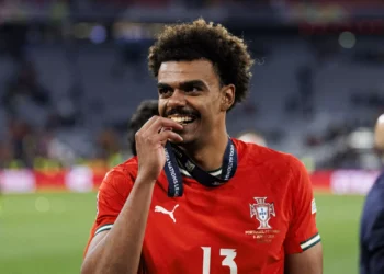 EM DIRETO: Siga os rumores e os negócios do mercado de transferências