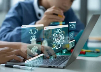 Sem surpresas: uso do ChatGPT despenca durante férias escolares de julho