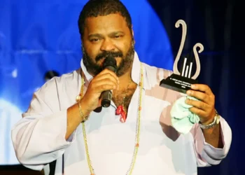Corpo de Arlindo Cruz será velado neste sábado na quadra da Império Serrano