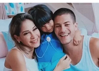 Arthur Aguiar atualiza estado de saúde da filha após ela ser submetida a cirurgia