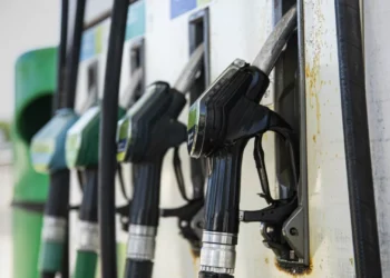 ​Preços dos combustíveis. Gasolina sobe, gasóleo desce