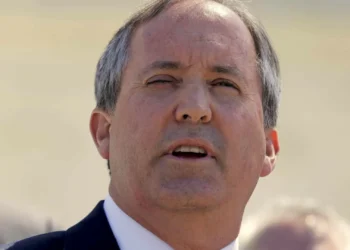 Procurador do Texas pede ao supremo expulsão de 13 congressistas democratas