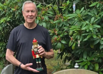 Morre Bob Wilson, lenda do teatro e da ópera, aos 83 anos