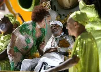 O Império e seu príncipe: a relação eterna de Arlindo Cruz com a verde e branco da Serrinha