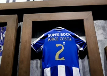 Mais uma homenagem. FC Porto eterniza Jorge Costa na Galeria do Dragão