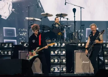 Green Day cancela show no Rio por conflito de agenda com jogo da Copa do Brasil