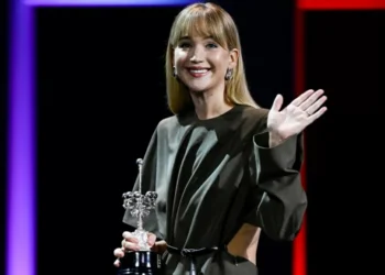 Jennifer Lawrence critica EUA e Israel antes de receber prêmio honorário em San Sebastián
