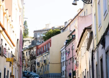 Prestação da casa desce 88,88 euros em setembro para crédito de 150.000 euros e Euribor a 12 meses