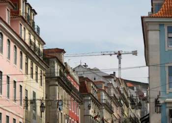 Governo altera programa 1.º Direito para assegurar execução do PRR no apoio à habitação