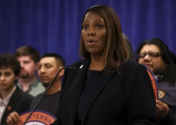 Procuradora-geral de Nova York se declara inocente em processo impulsionado por Trump