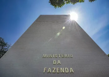 Governo quer flexibilizar determinação de cumprimento da meta no orçamento de 2026