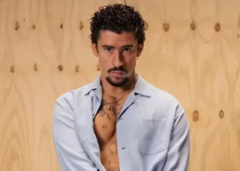 NFL não pensa em tirar show de Bad Bunny do Super Bowl, apesar de críticas de Trump