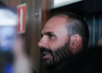 Comissão de Ética da Câmara arquiva representação contra Eduardo Bolsonaro