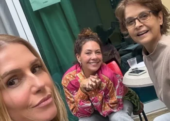 Deborah Secco muda visual e compartilha fotos dos bastidores de ‘Bruna Surfistinha 2’