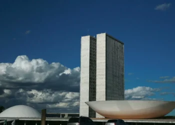 Câmara dos Deputados poderá ter bancada cristã