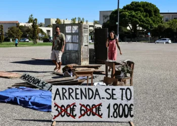 Um em cada quatro universitários já pensou abandonar estudos por causa das rendas