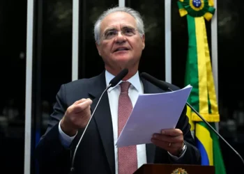 IR: Renan deve manter texto da Câmara e apresentar parecer na terça