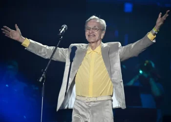 Caetano Veloso e Maria Bethânia são indicados ao Grammy 2026
