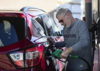 Preços dos combustíveis: gasóleo sobe, gasolina desce