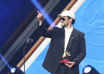Bad Bunny vence o prêmio de álbum do ano no Grammy Latino