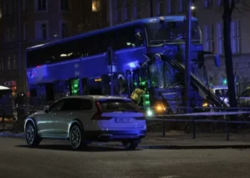 Ônibus atropela e mata três pessoas em Estocolmo