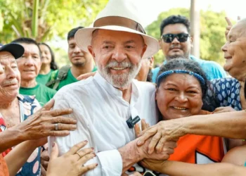 Justiça tributária: Lula celebra isenção para quem ganha até R$ 5 mil