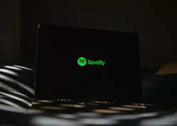Hackers invadem catálogo de músicas do Spotify