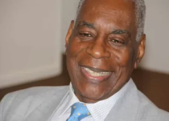 Morre aos 95 anos Haroldo Costa, ator, escritor e comentarista de Carnaval